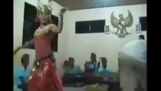 Lijepa djevojka Cris ...